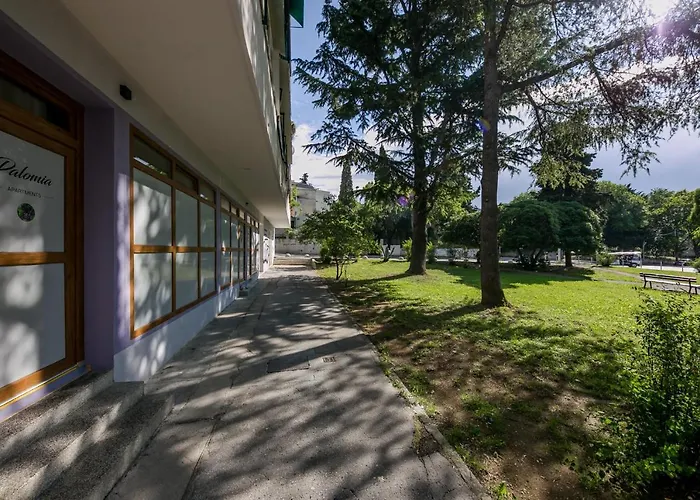 Palomia C Apartment *